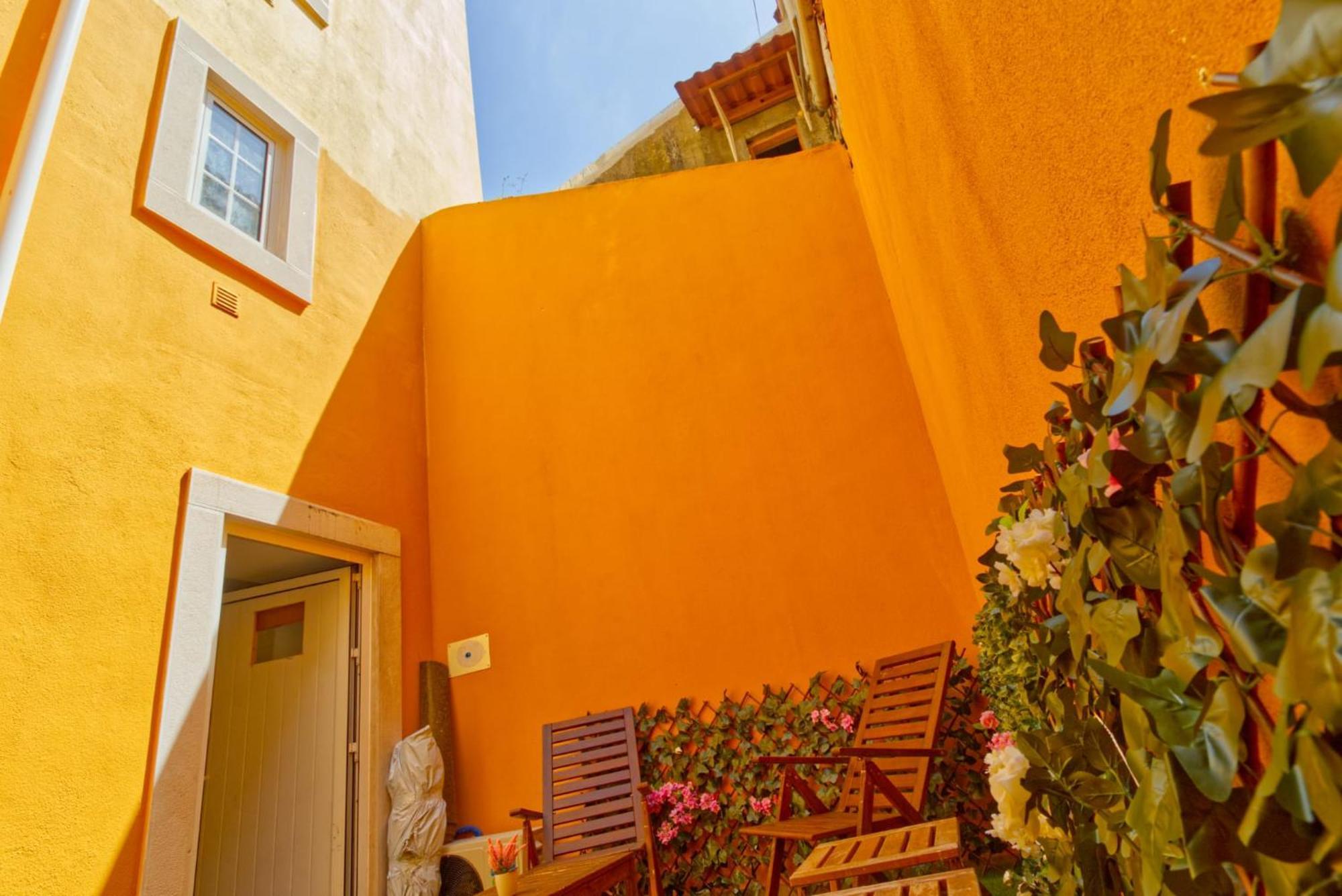 Apartment Flat With Garden