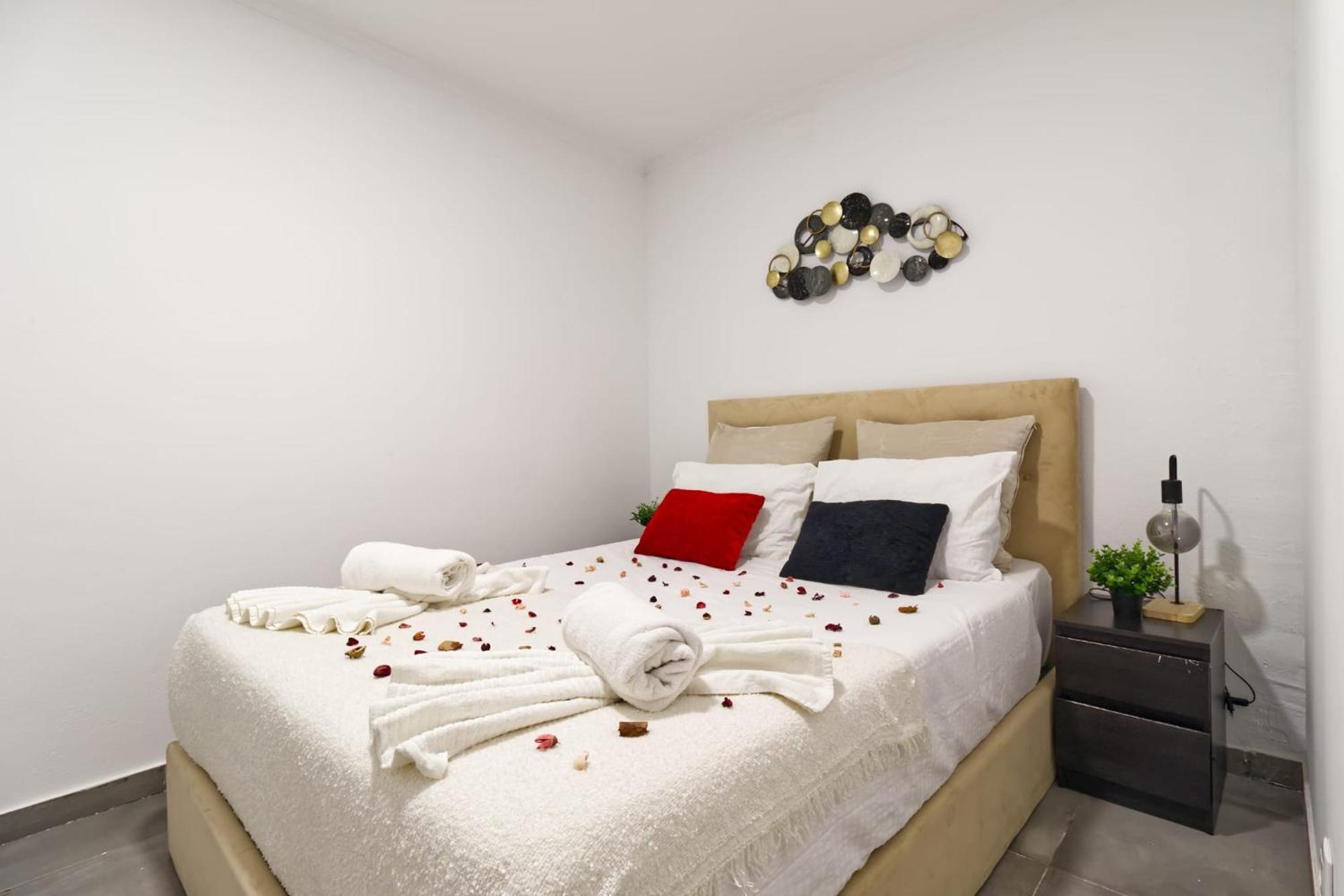 Flat With Garden Apartment